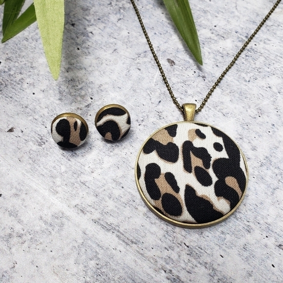New Handmade | Leopard Fabric Necklace & Earrings - Picture 1 of 1